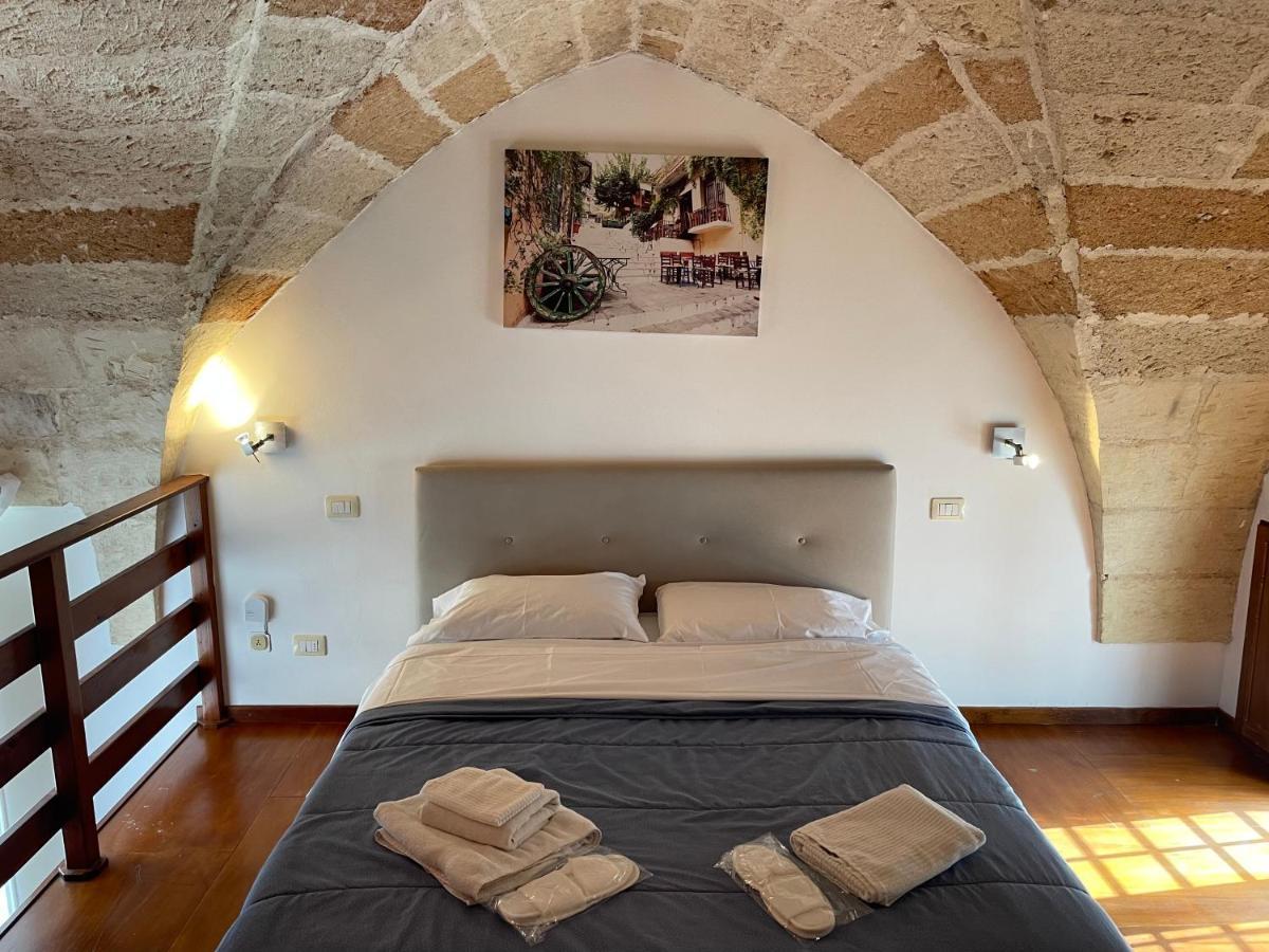 B&B Piazzetta Verdi レッチェ エクステリア 写真